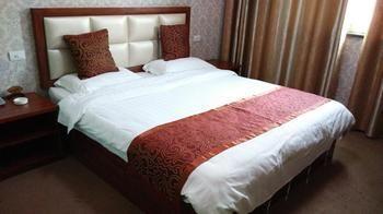 Yanshi 7 Star Express Hotel Луоян Екстериор снимка